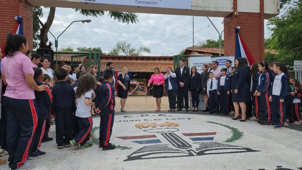Gobernación inauguró muralla perimetral en el CREC