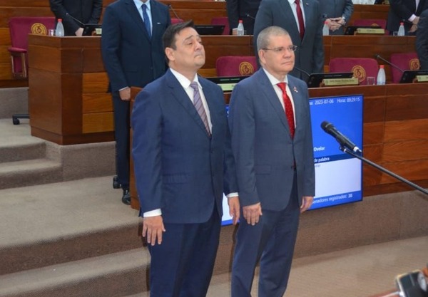 Diario HOY | Senado: Baruja pidió permiso y juró Barrios, también se incorporó Buzarquis