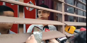 Estudiantes "toman" el Colegio Nacional de la Capital - ADN Digital