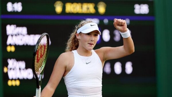 Mirra Andreeva, la fenómeno de 16 años, vence en su debut en Wimbledon