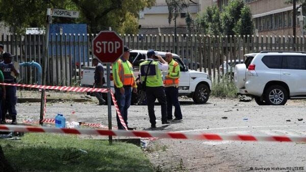 Al menos 24 personas murieron por una fuga de gas en un barrio pobre de Sudáfrica - El Independiente