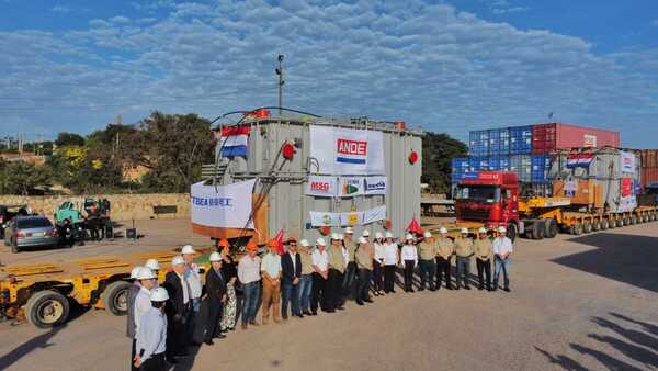 ANDE realiza el traslado de los primeros 4 transformadores de potencia a la futura Subestación Valenzuela