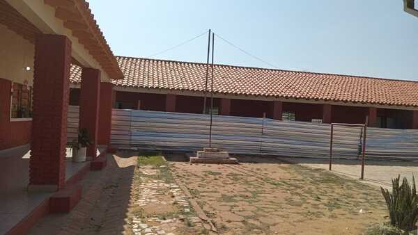 Obras de la escuela Kuruzú Francisco avanzan favorablemente.