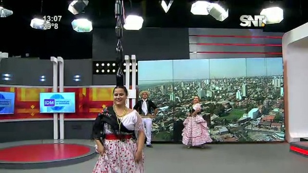 Desafío en la danza paraguaya: 300 botelleras - SNT