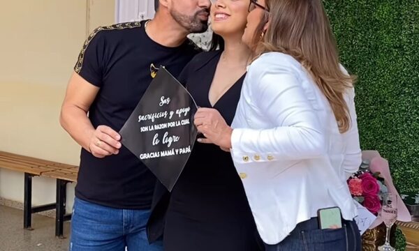 “El Emperador” sorprendió a su hija en su graduación