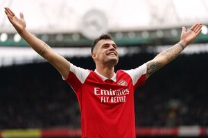Versus / Granit Xhaka deja el Arsenal luego de siete años y vuelve a Alemania
