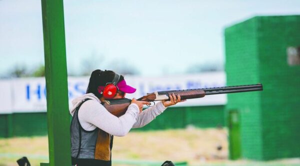 Reportan que robo de arma de deportista se hizo irrumpiendo en su casa | 1000 Noticias
