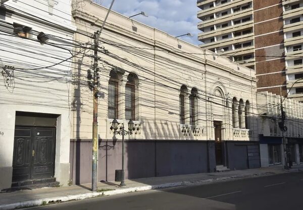 Microcentro: denuncian demolición de casona patrimonial - Nacionales - ABC Color