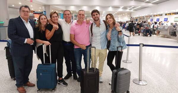 La Nación / Napout embarca con destino a Paraguay