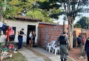 Incautan presunta marihuana de una casa en San Antonio - Policiales - ABC Color