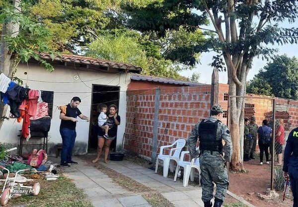 Incautan presunta marihuana de una casa en San Antonio - Policiales - ABC Color
