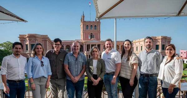 La Nación / Futura primera dama y Amcha, reunidas para revitalizar Asunción