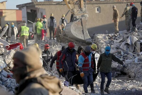Siria sobrevive a su peor crisis con ayuda exigua, sin apenas fondos y entre incertidumbre - Mundo - ABC Color