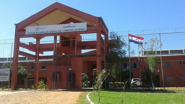 En “visita privada”, encerró a su novia e intentó huir de la cárcel de Coronel Oviedo - Oasis FM 94.3