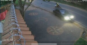 Omisión de auxilio: Dos heridos en choque provocado por un conductor imprudente - trece
