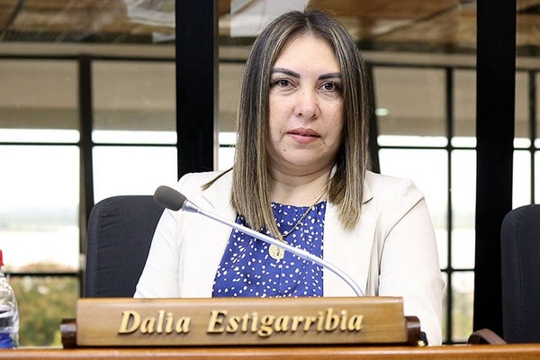 Piden informes sobre licitaciones a la Gobernación de Central