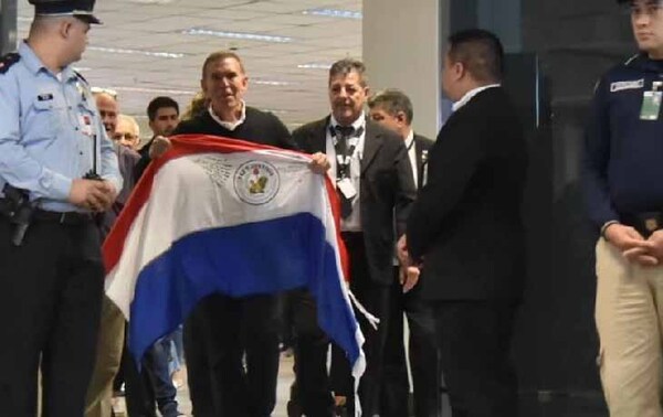 Juan Ángel Napout llega a Paraguay tras siete años de prisión en EEUU por corrupción en la FIFA – Prensa 5