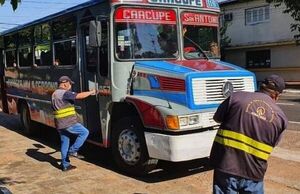 Diario HOY | Abrirán sumario a 14 empresas de transporte ante situación irregular de varios choferes