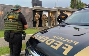 La Policía Federal investiga la compra y venta de oro ilegal en Brasil.
