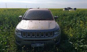Encuentran vehículos utilizados en atraco a transportadoras