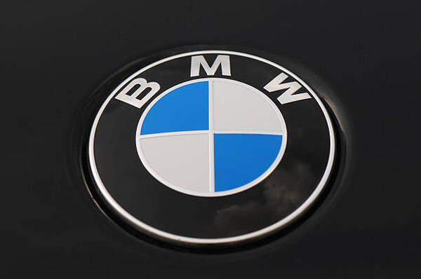 El grupo BMW vende 1,2 millones de veh铆culos hasta junio, un 4,7% m谩s que en el 2022 - Revista PLUS