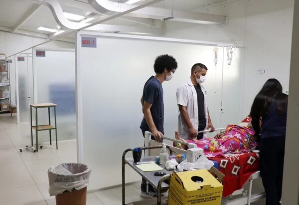En Hospital de Clínicas persiste el aumento de casos respiratorios - Nacionales - ABC Color