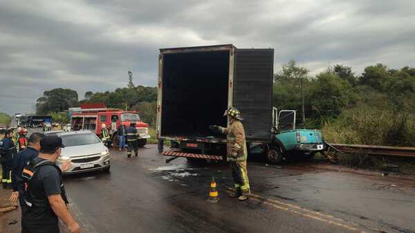 ANDE lamenta la muerte de dos funcionarios en siniestro vial | 1000 Noticias