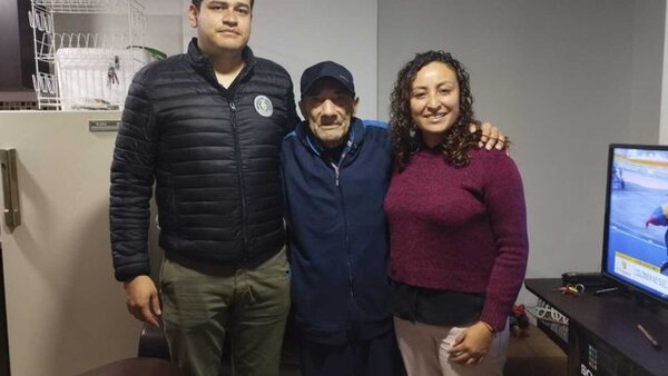 Genaro Benítez, el famoso Avión Colí, regresó a Paraguay