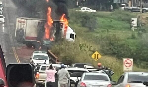 ANDE se pronuncia ante tragedia en Itapúa en la que fallecieron dos funcionarios - Nacionales - ABC Color