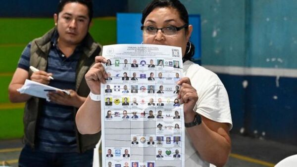 Guatemala oficializará resultados electorales tras revisión - ADN Digital
