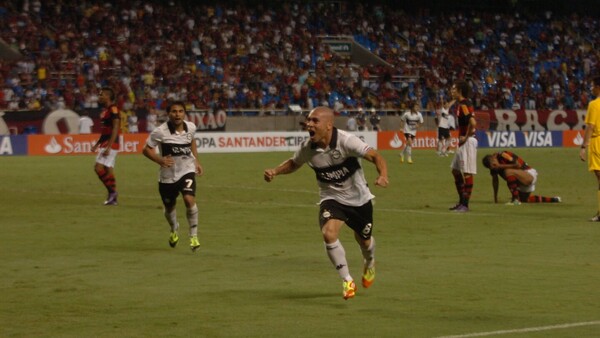 "Señores de Flamengo, no subestimen al Olimpia: Ipohýi la camiseta del más grande"