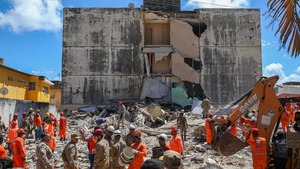 Brasil: al menos 2 muertos y 15 desaparecidos tras desplome de edificio - Unicanal