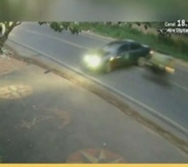 Accidente deja dos heridos en Ypané - Paraguay.com