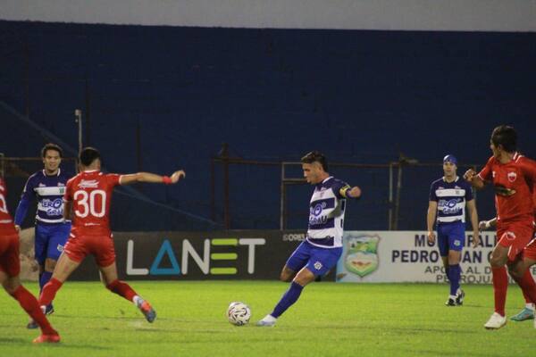 2 de Mayo y Fernando de la Mora se frenan con igualdad sin goles - Radio Imperio