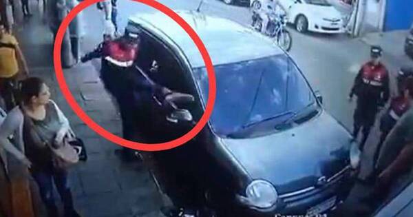 La Nación / Sumarían a PMT que agredió a conductor