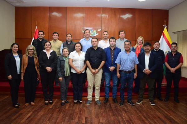 #UrgenciaeducativaenMisiones: Richard Ramírez se reune con intendentes para socializar plan educativo