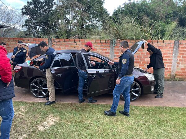 Imputan a presunto imolicado en violento asalto y detienen a otros sospechosos