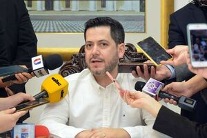 Presidente de Diputados dice que aplicará recorte de gastos superfluos | 1000 Noticias
