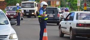Policía Municipal de Tránsito de Encarnación sanciona a 20 conductores por vencimiento de documentos