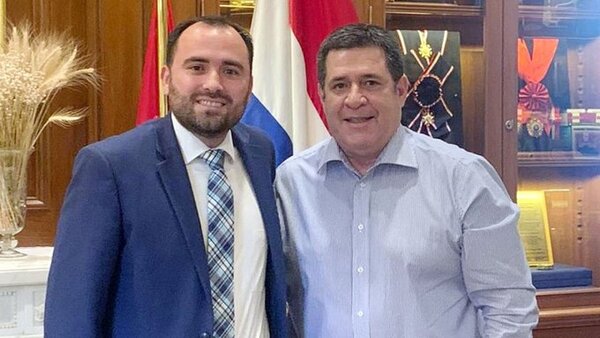 Jorge Bogarín Alfonso goza de “eterno” permiso en la Cancillería
