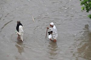 Más de 70 muertos y 133 heridos desde el inicio de las fuertes lluvias que azotan Pakistán - Mundo - ABC Color