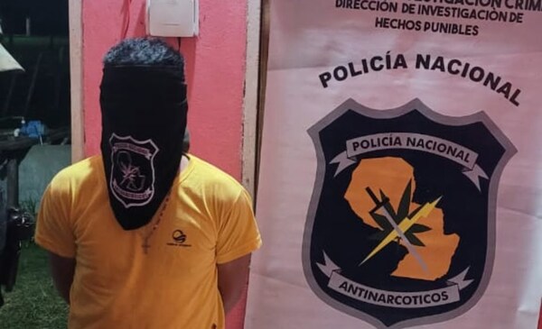 Personal Antinarcótico durante allanamiento detienen a una persona e incautaron estupefacientes en San José de los Arroyos - Noticiero Paraguay