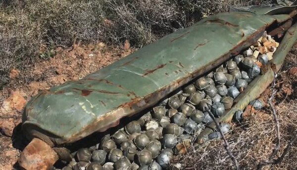 Reino Unido y Canadá protestan contra el uso de bombas de racimo