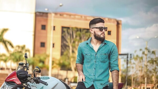Iba a volver con su ex y justo le chocaron en entrada de motel