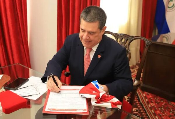 Cartes insistirá con la reelección: “Va a querer volver, es un riesgo real”, dice Filizzola