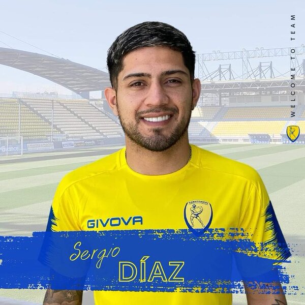 Sergio Díaz es presentado oficialmente en Grecia