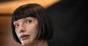 La Nación / Robots advierten que gobernarán mejor que los “mandatarios humanos”
