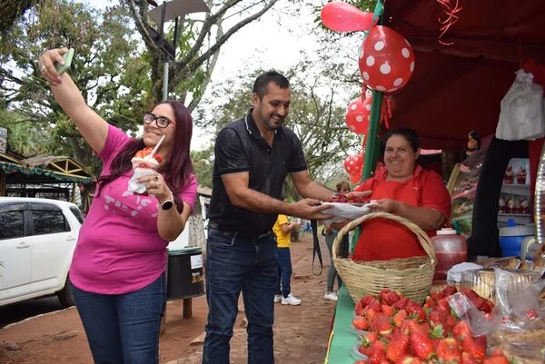 Circuito gratuito a galerías y expo frutilla este domingo en Areguá - Nacionales - ABC Color