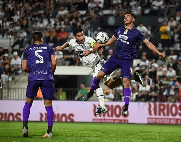Olimpia 1-Tacuary 2: Atado y sin ideas - Fútbol - ABC Color