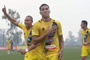 Intermedia: El Canario posa en la zona de ascenso - Fútbol de Ascenso de Paraguay - ABC Color